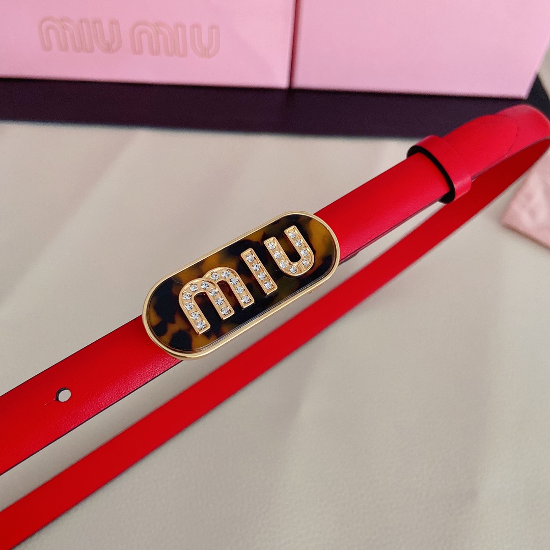 miumiu新款同步1.5cm宽度皮