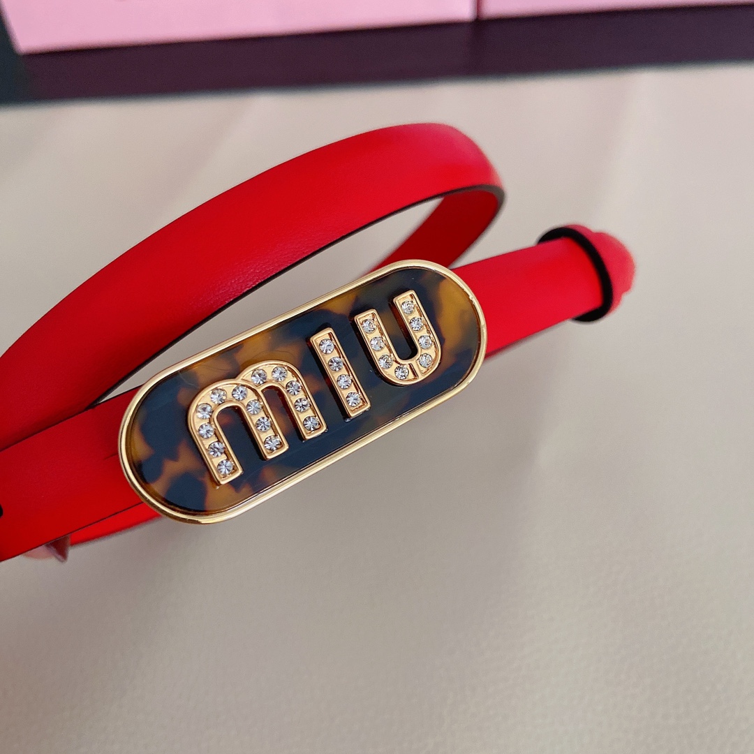miumiu新款同步1.5cm宽度皮
