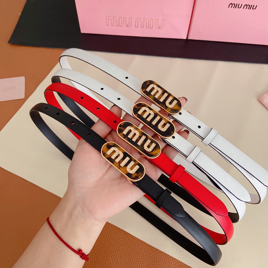 miumiu新款同步1.5cm宽度皮