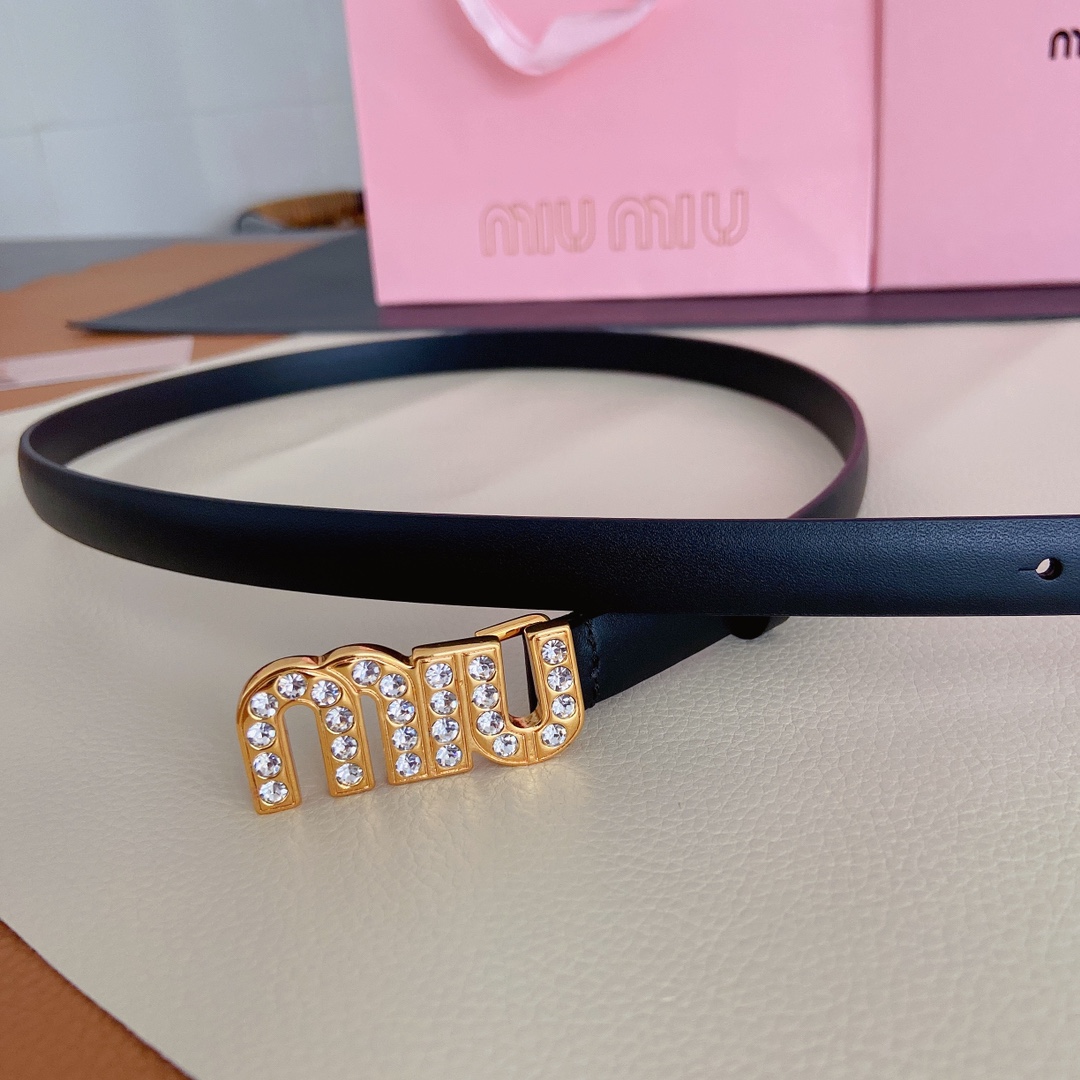 miumiu新款同步1.5cm宽度C