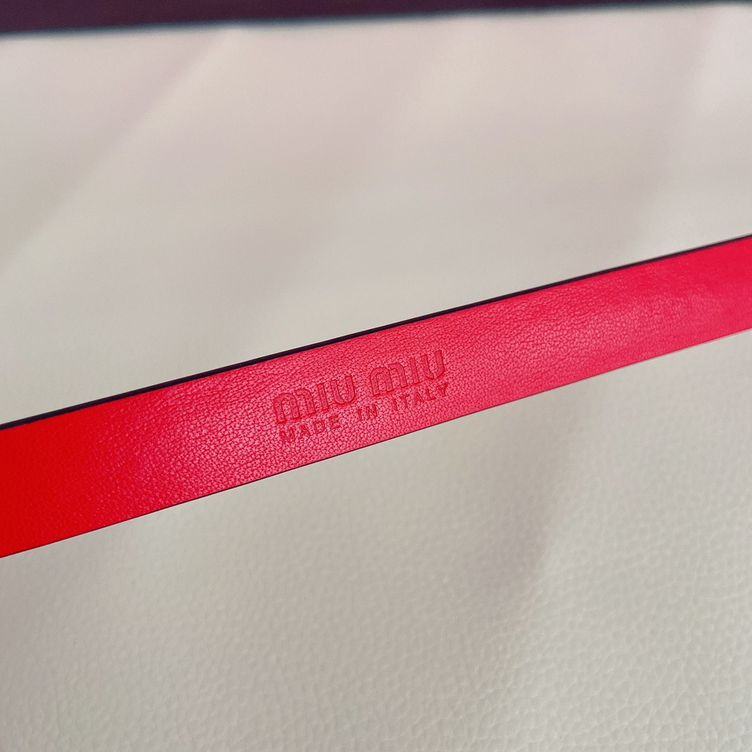 miumiu新款同步1.5cm宽度C