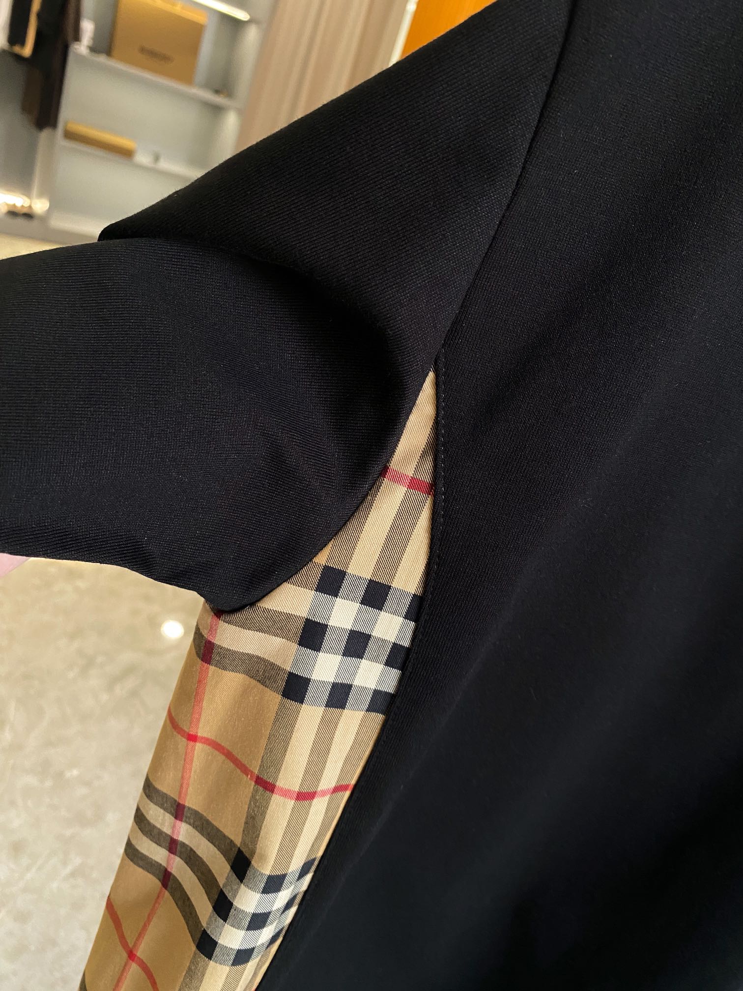 Burberry BBR 巴宝莉 TB徽标格纹装饰棉质短袖T 恤衫