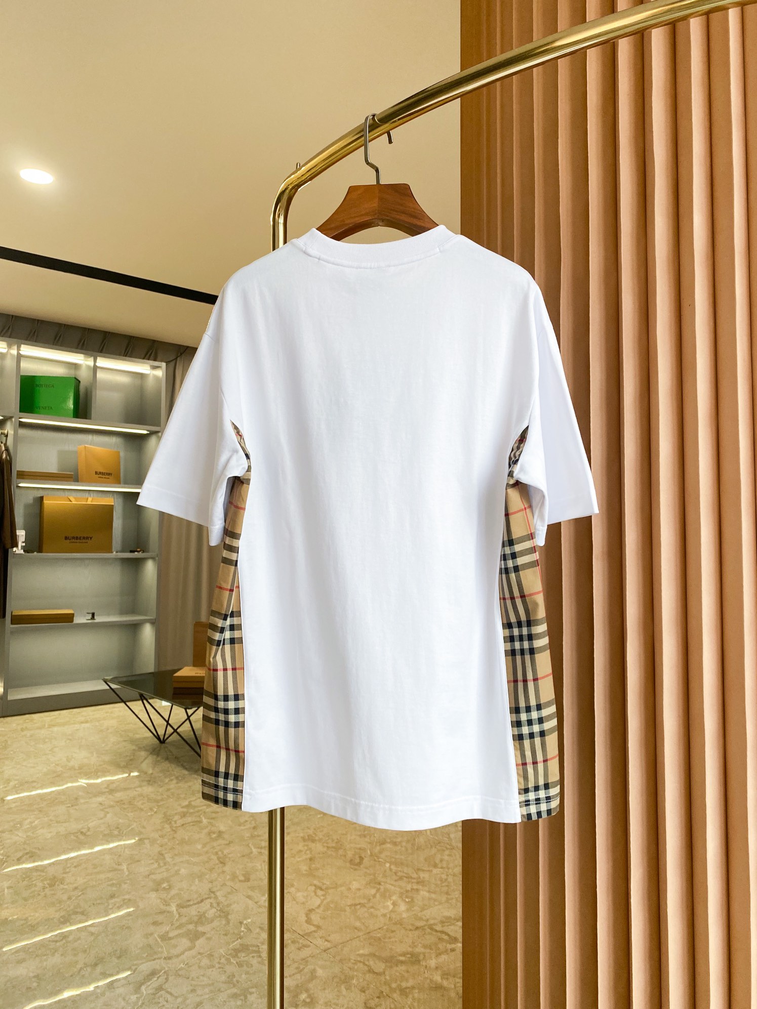 Burberry BBR 巴宝莉 TB徽标格纹装饰棉质短袖T 恤衫