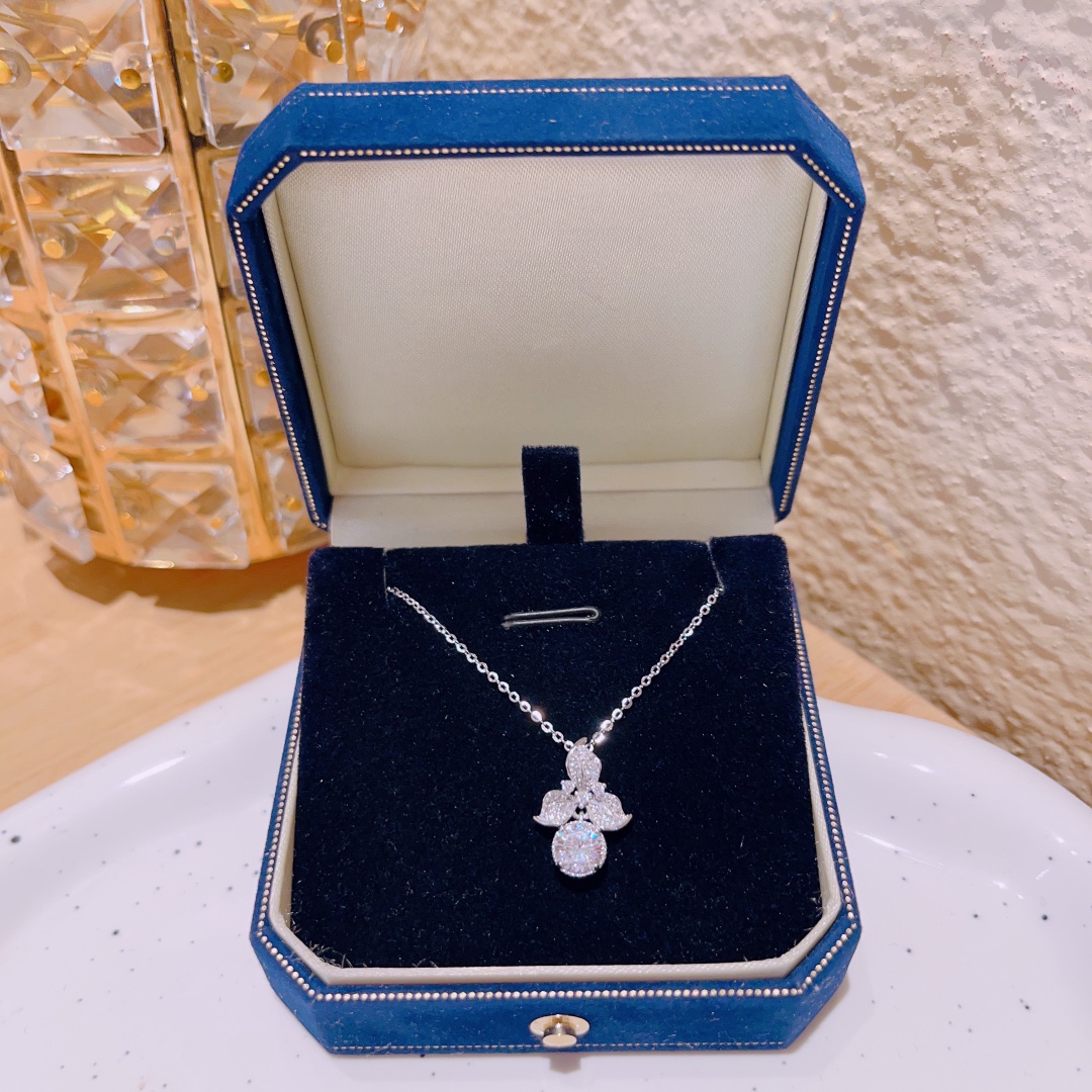 アーティスティックファインシルバーネックレスゴールド ウェディング