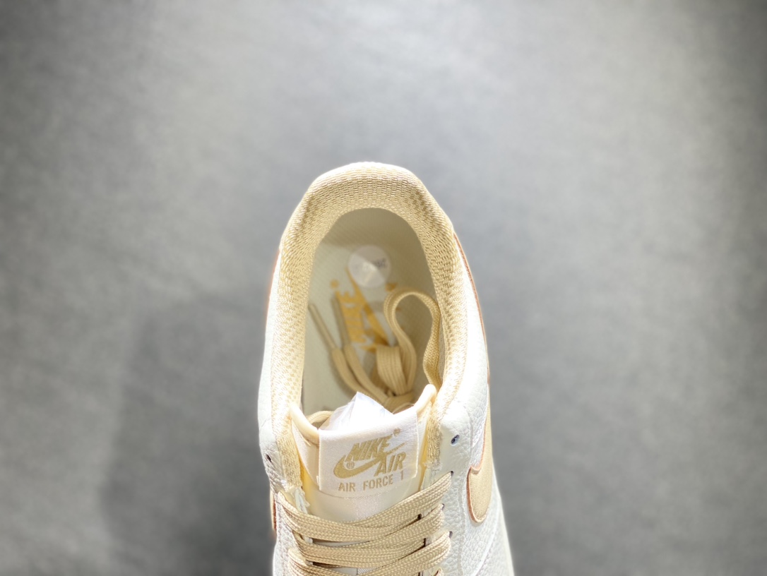 240 Nike Air Force 1 空军一号运动板鞋 GR5263-023