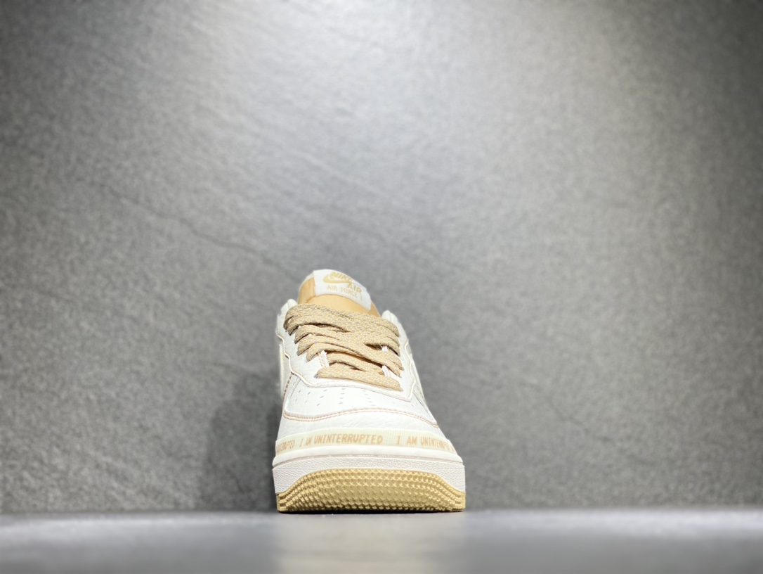 240 Nike Air Force 1 空军一号运动板鞋 UN0824-332