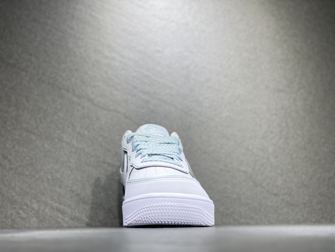 260 Nike Air Force 1 空军一号运动板鞋 DT0629-029