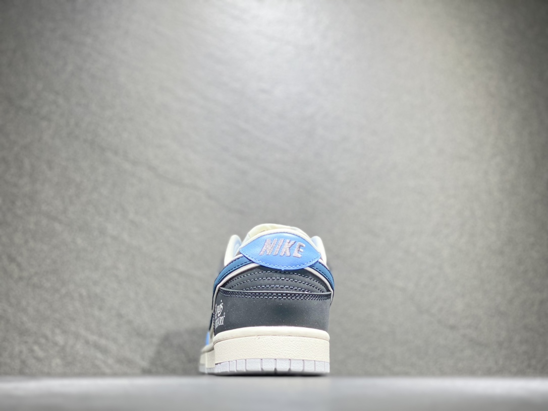 260 NIKE SB Dunk Low 低帮休闲运动鞋 FC1688-200