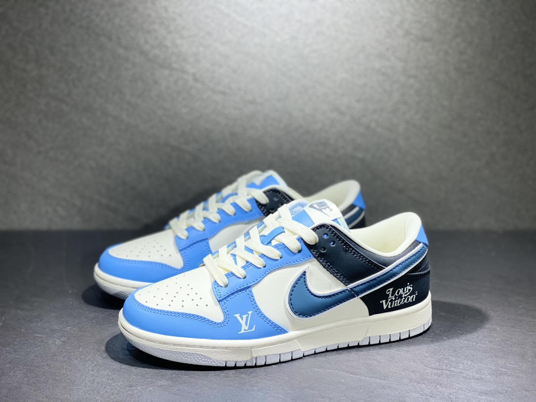 260 NIKE SB Dunk Low 低帮休闲运动鞋 FC1688-200