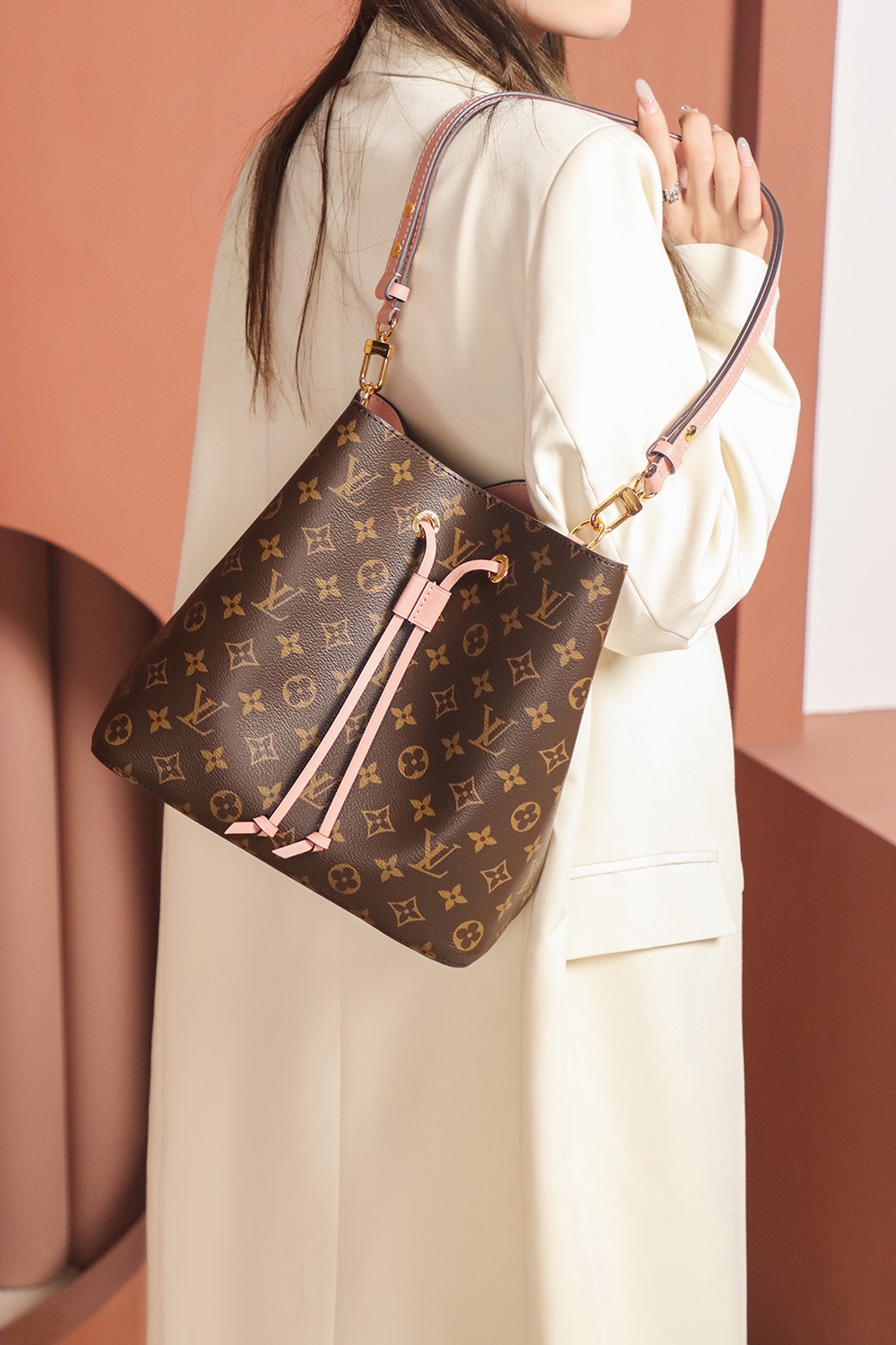 𝐍É𝐎𝐍𝐎É经典系列 #M44022#免检版 YY#1250
▪️上身图 供参考▪️
高颜值的慵懒风，却又不失气质与优雅！