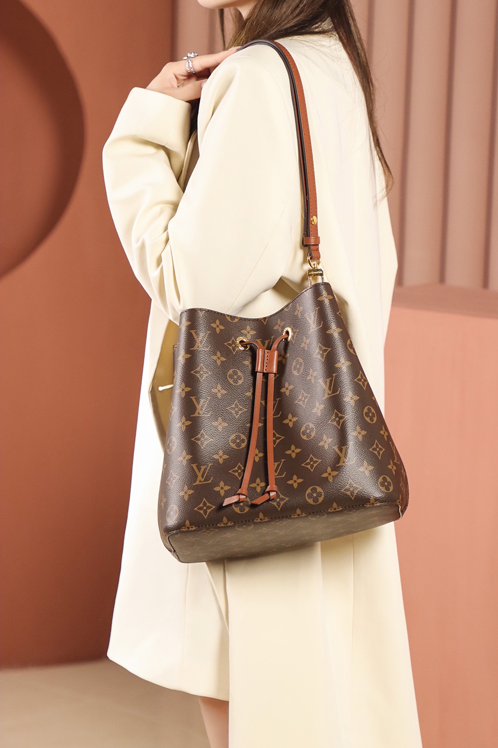 𝐍É𝐎𝐍𝐎É经典系列 #M44887#免检版 YY#1250
▪️上身图 供参考▪️
高颜值的慵懒风，却又不失气质与优雅！
