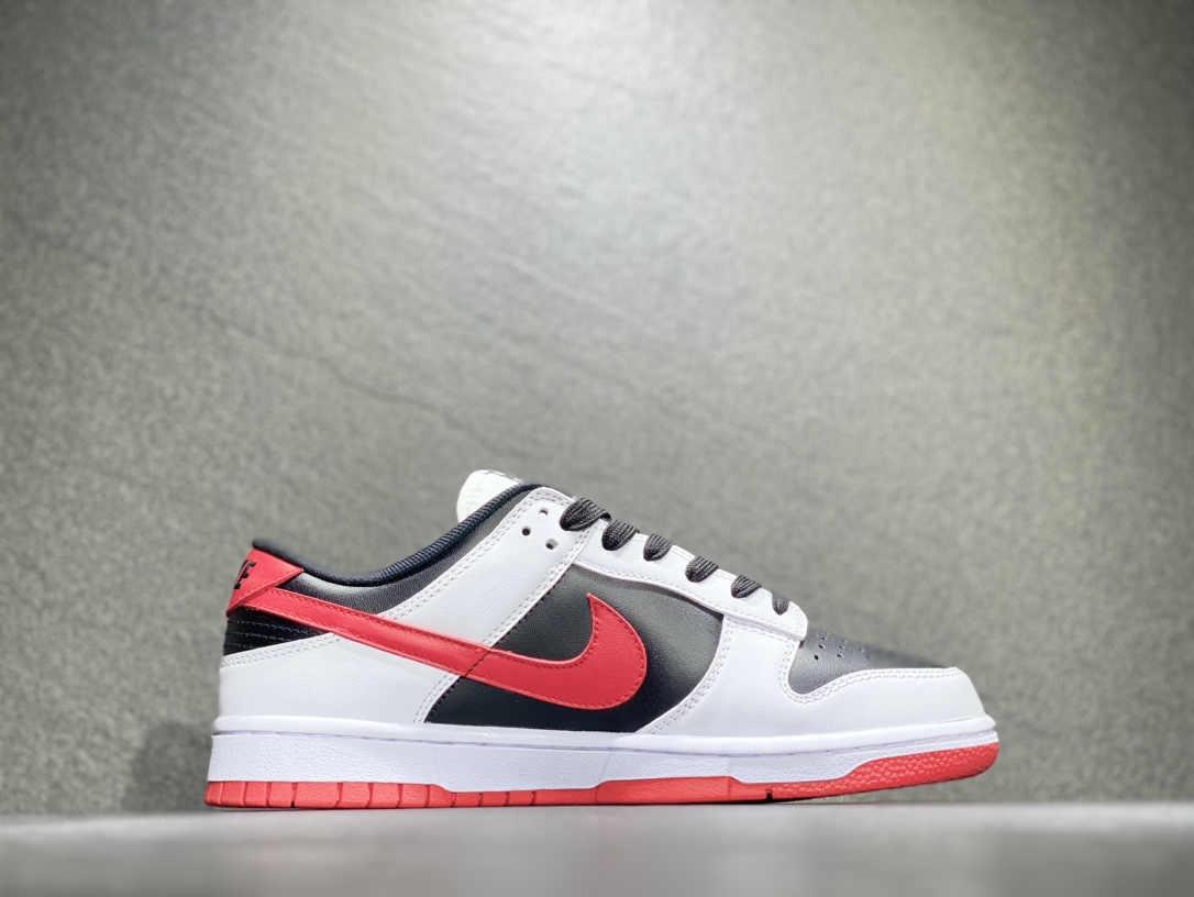 280 NIKE SB Dunk Low 低帮休闲运动鞋 FD9762-061