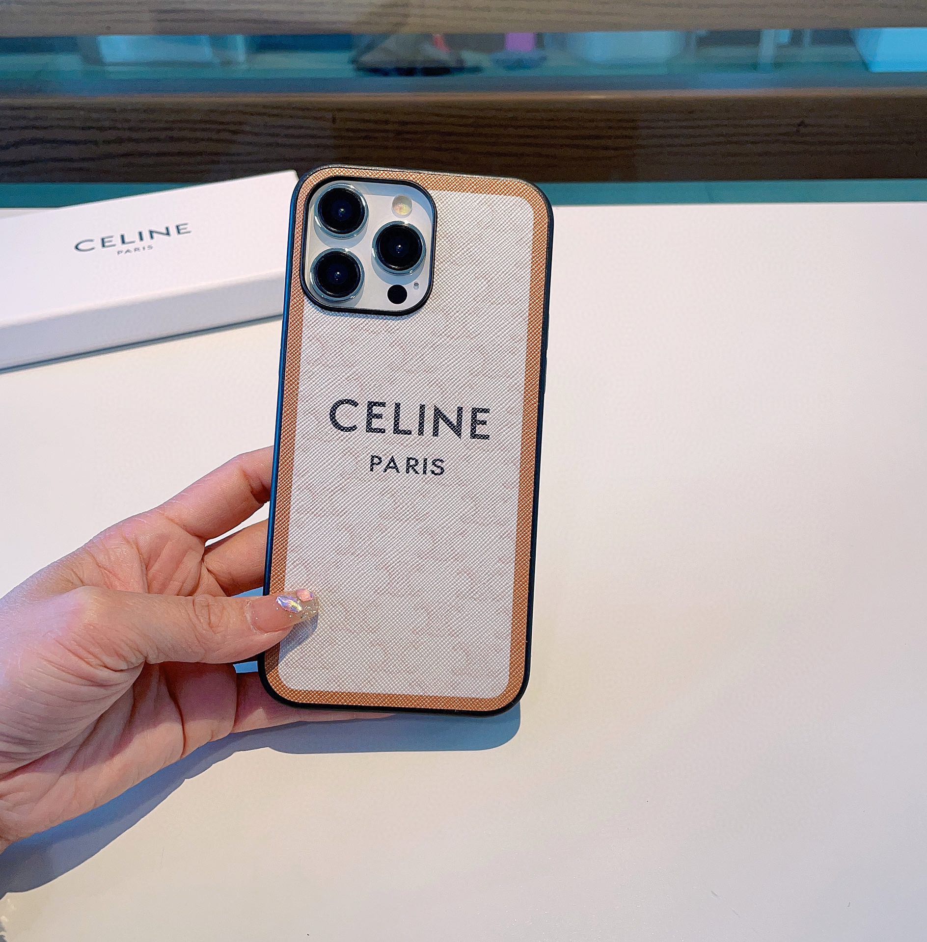 Celine赛琳官网同步复古老花系列