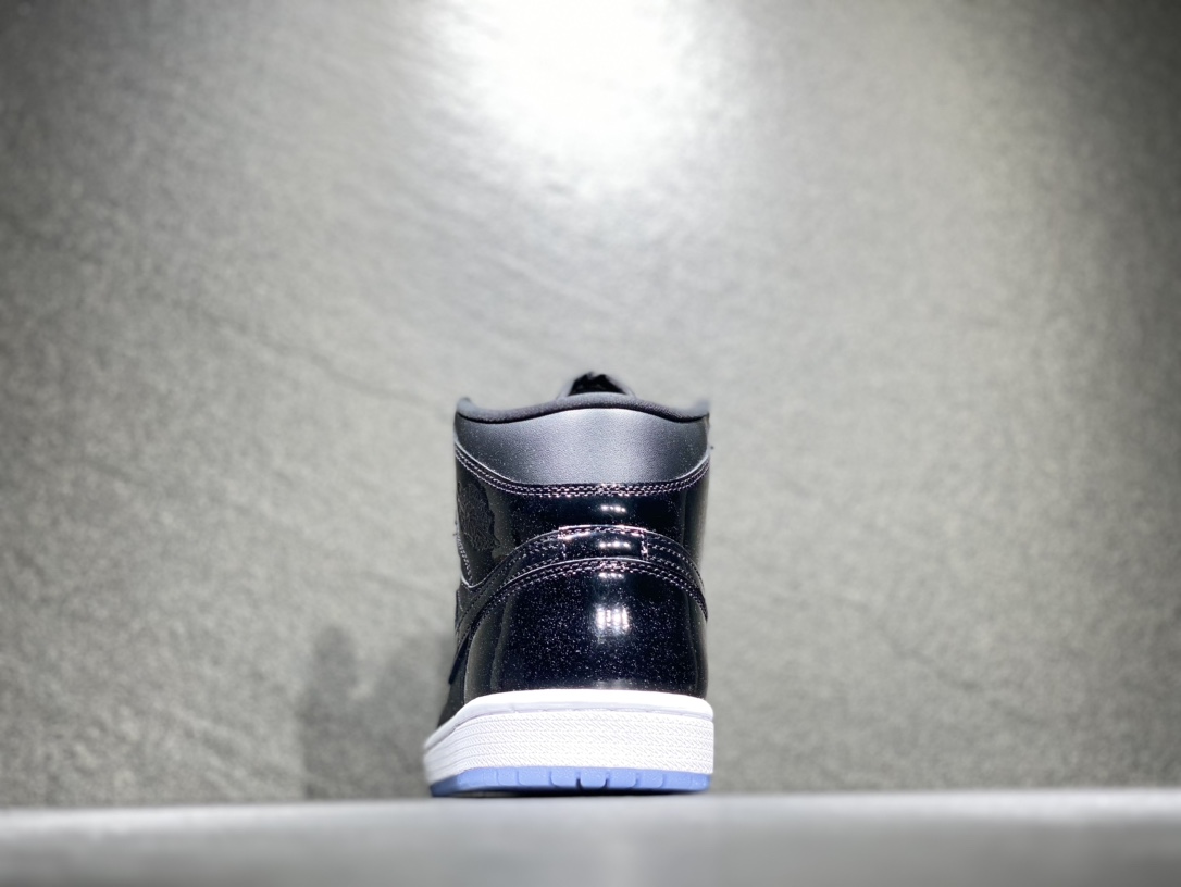 260 Air Jordan 1 mid aj1 乔1中帮篮球鞋  DV1308-004