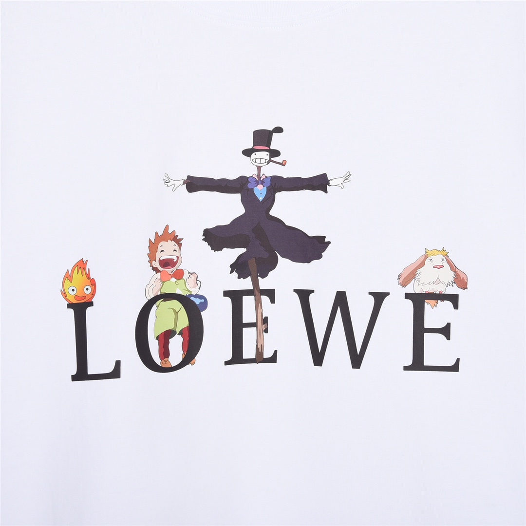 上新160 loewe /罗意威23Fw联名哈尔的移动城堡印花短袖