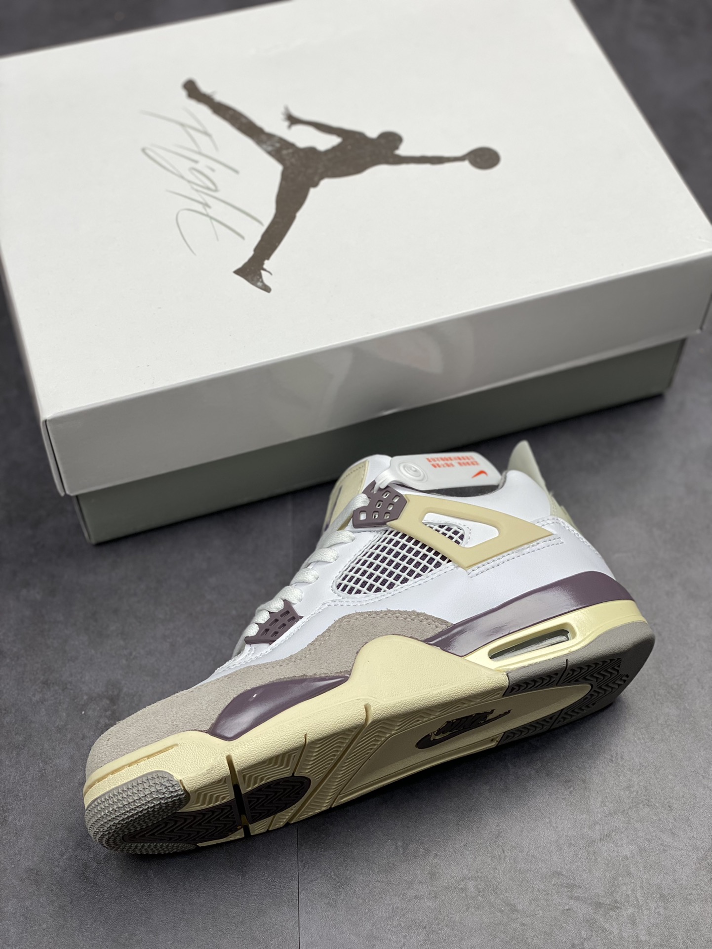 260 A Ma Maniére x Nike Air Jordan 4 Retro 米白灰 DH6927-068