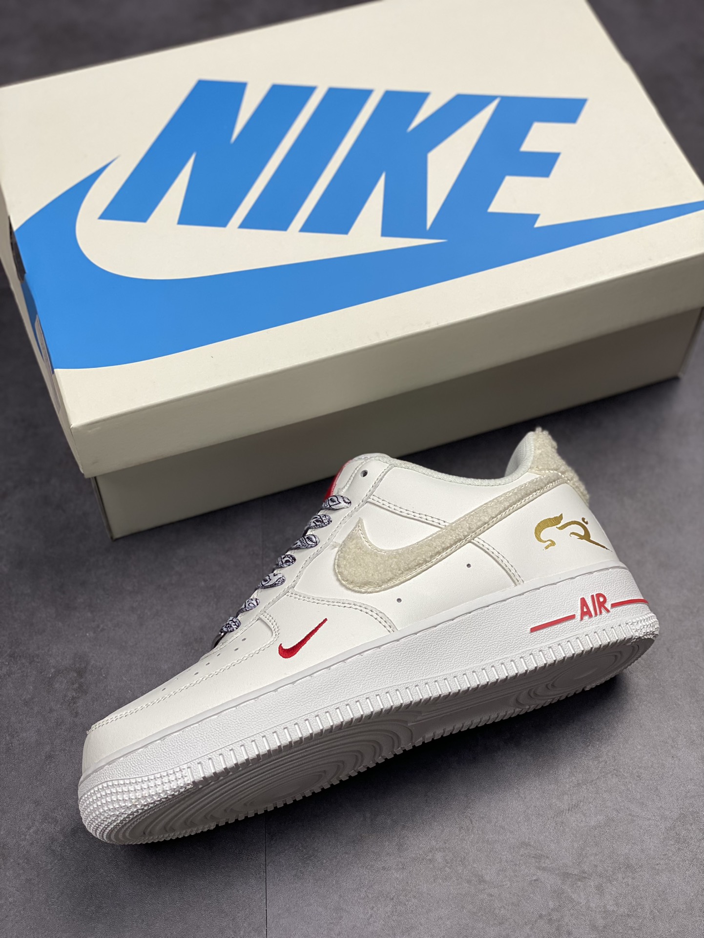 250 Nike Air Force 1 Low 07 兔年限定 BS9055-815