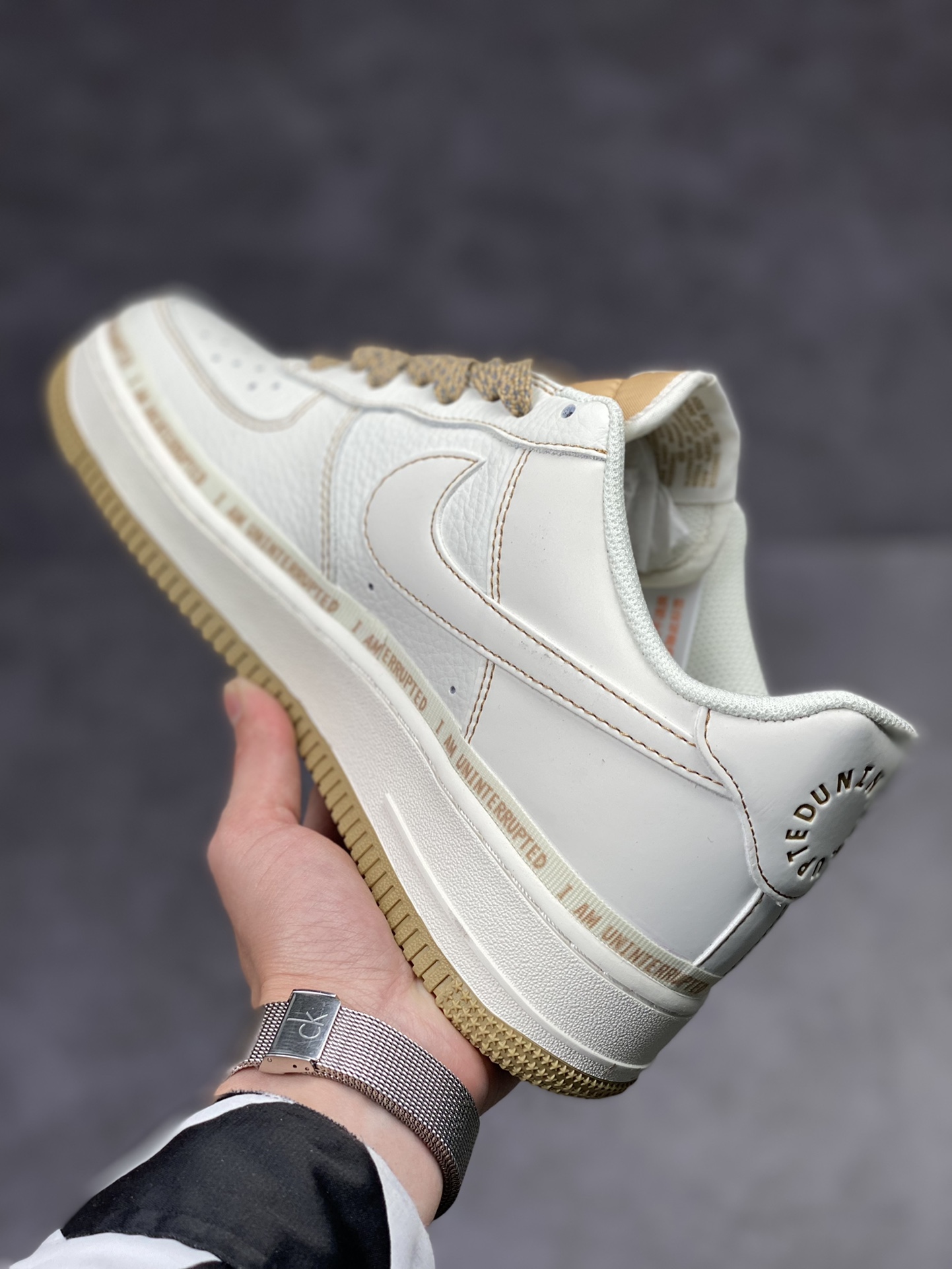 230 原盒内置涂鸦笔新版本 原版一致 Uninterrupted x Air Force 1 ”MORE THAN” “白棕签名涂鸦3M”UN0824-332