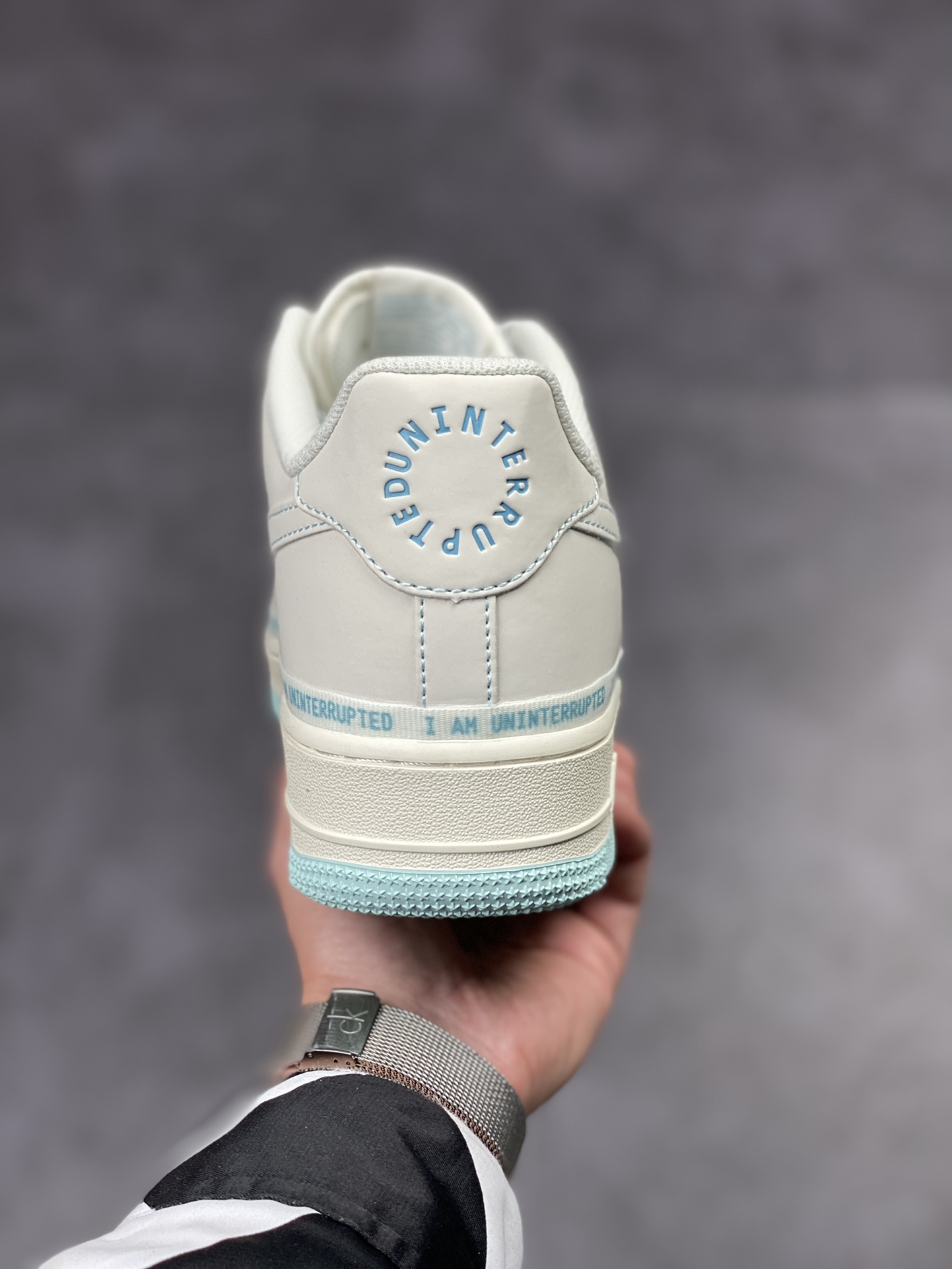 230 原盒内置涂鸦笔新版本 原版一致 Uninterrupted x Air Force 1 ”MORE THAN” PO3699-808