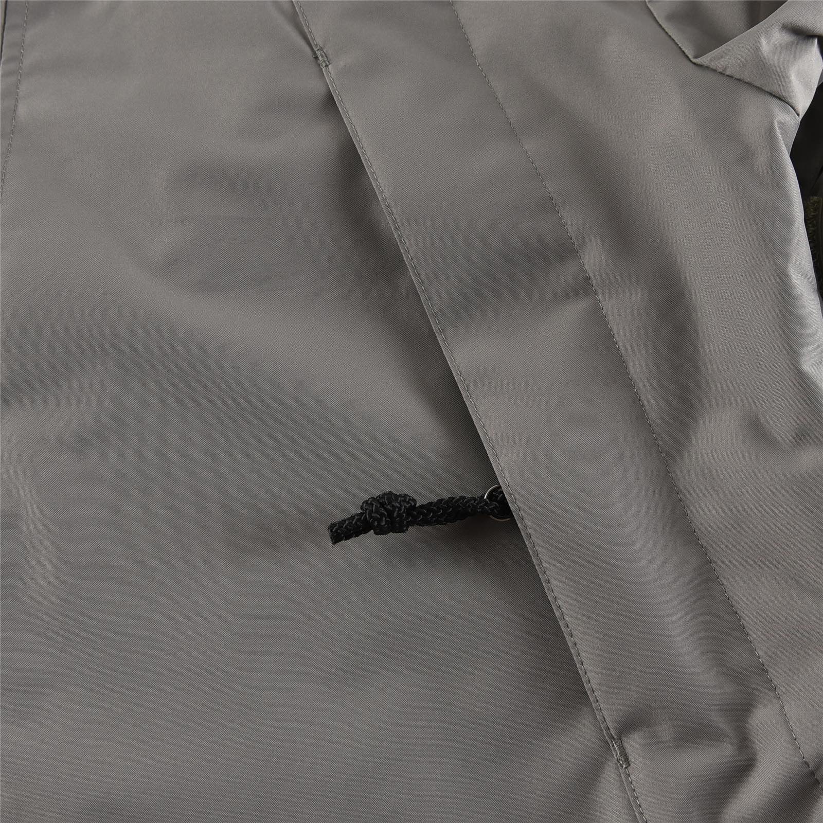 The North Face 1990 Classic Waterproof Outdoor Windproof Climbing Jacket 4 i1678383612 5018 3