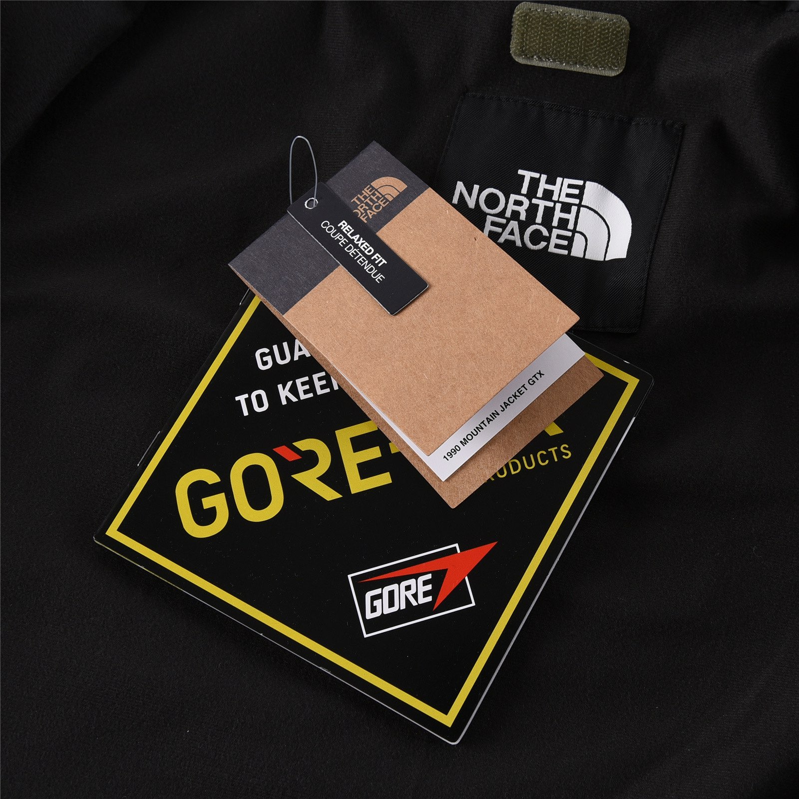 The North Face 1990 Classic Waterproof Outdoor Windproof Climbing Jacket 7 i1678383612 5117 6