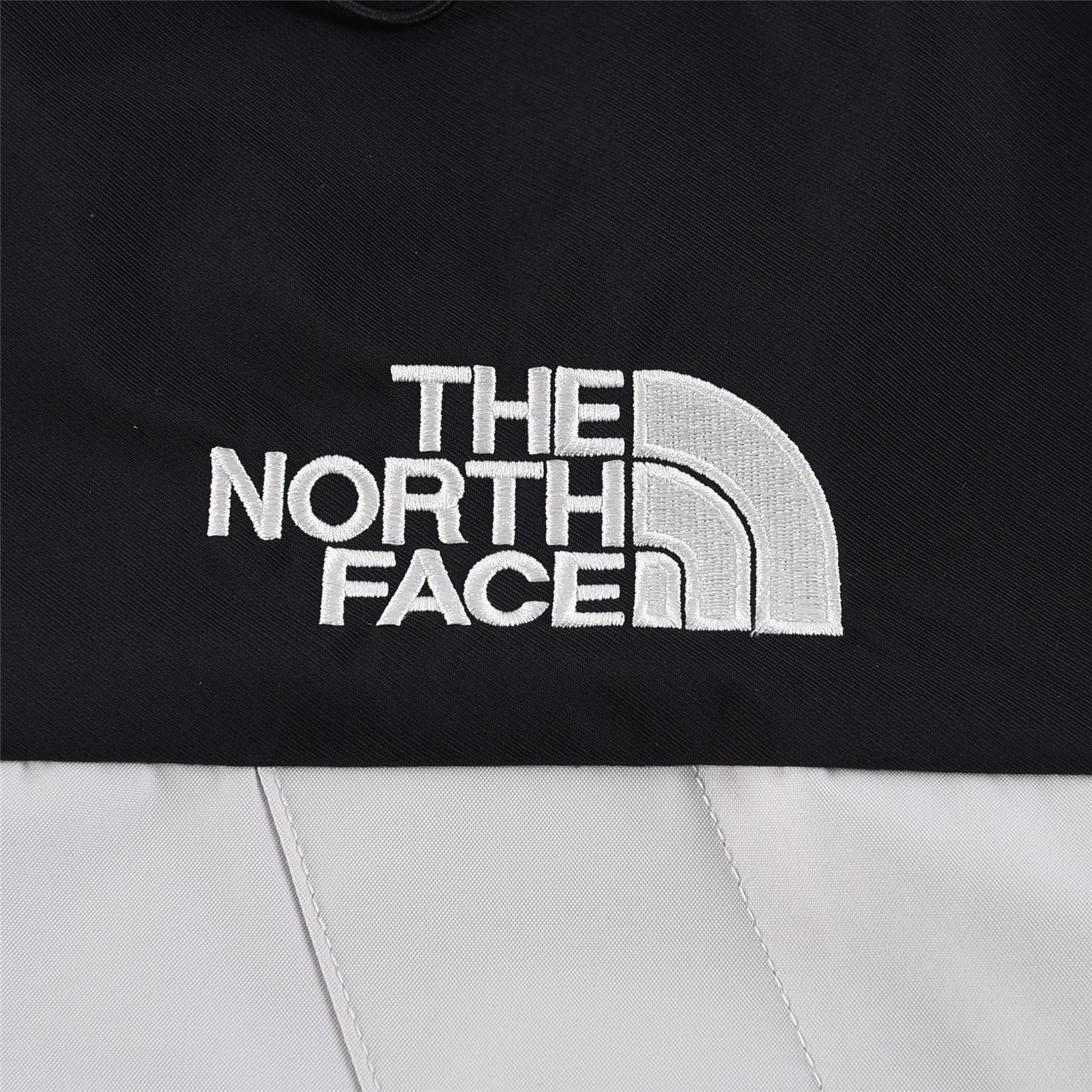 The North Face 1990 Classic Outdoor Waterproof Windbreaker Jacket 4 i1678383921 9424 2