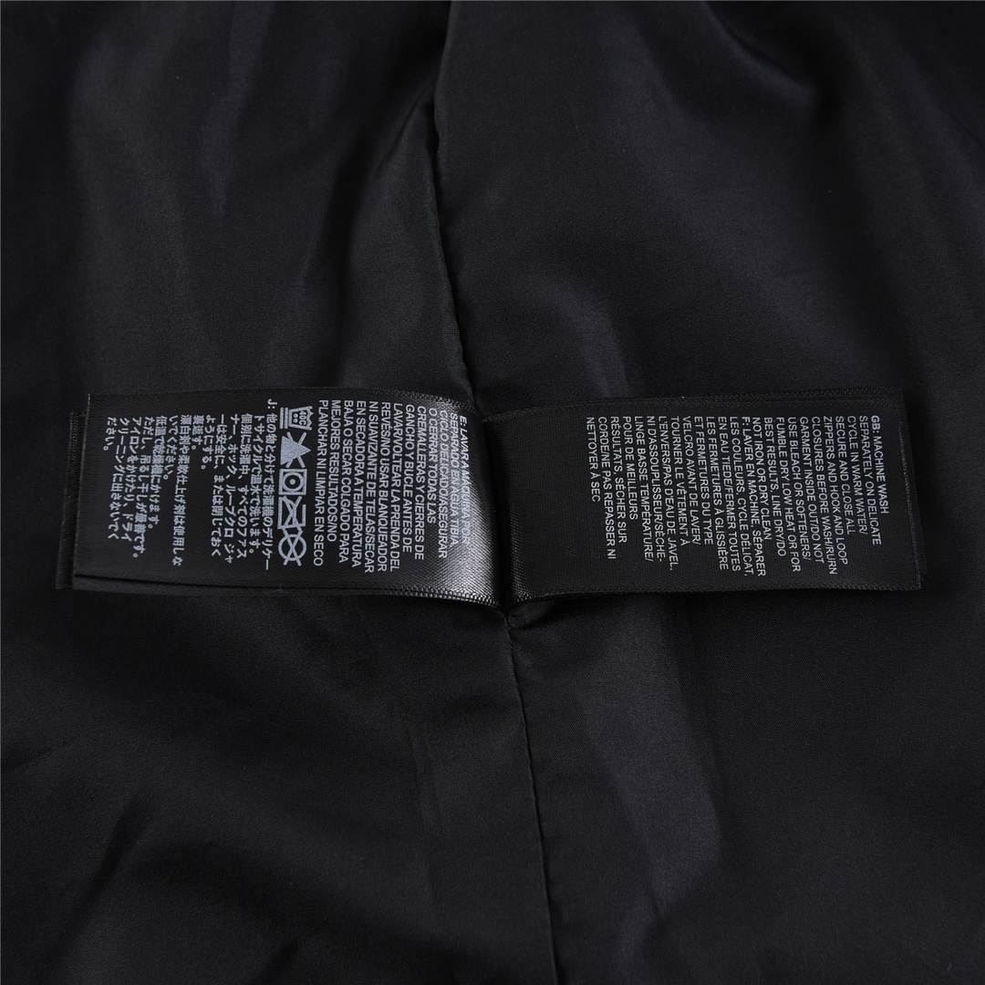 The North Face 1990 Mountain Jacket - Waterproof, Windproof, and Breathable 9 i1678386353 7195 7