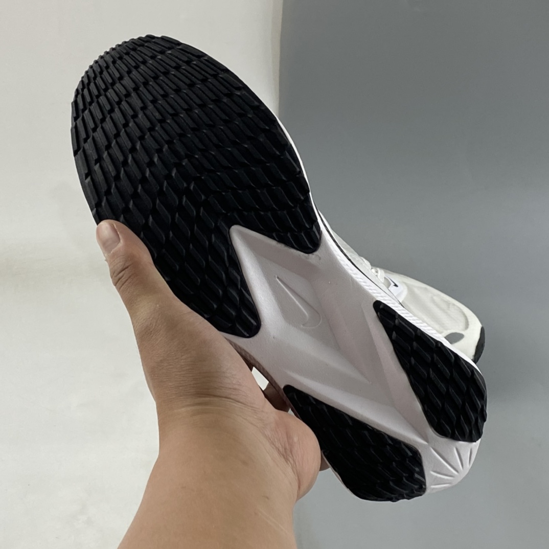 P160 Nike Viale 耐克透气缓震运动跑鞋 CW7358-880