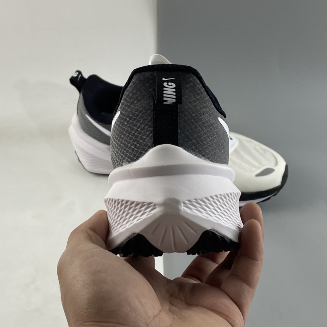 P160 Nike Viale 耐克透气缓震运动跑鞋 CW7358-880
