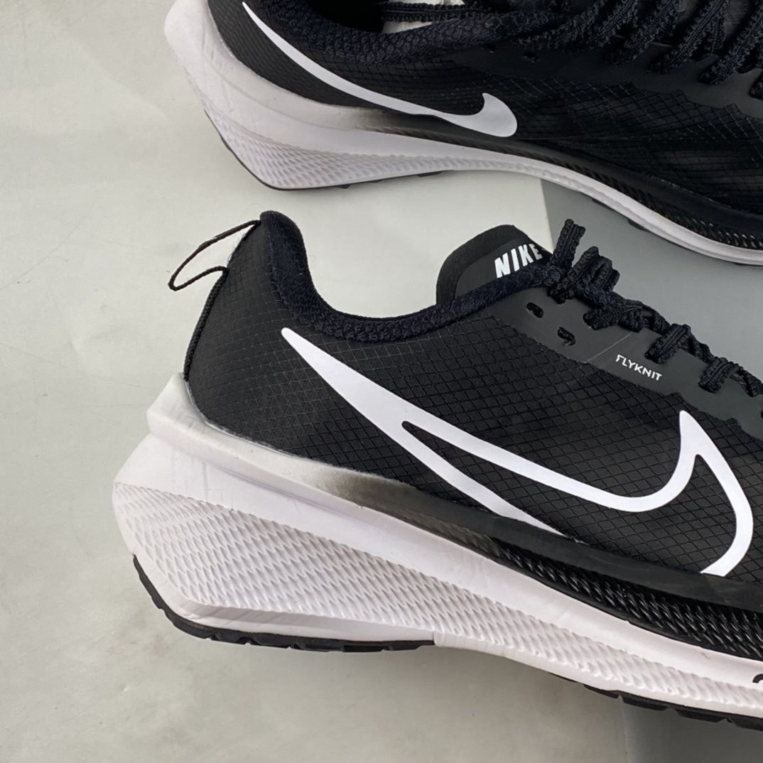 P160 Nike Air Zoom Viale 维亚尔系列低帮轻量运慢跑鞋 CW7358-881