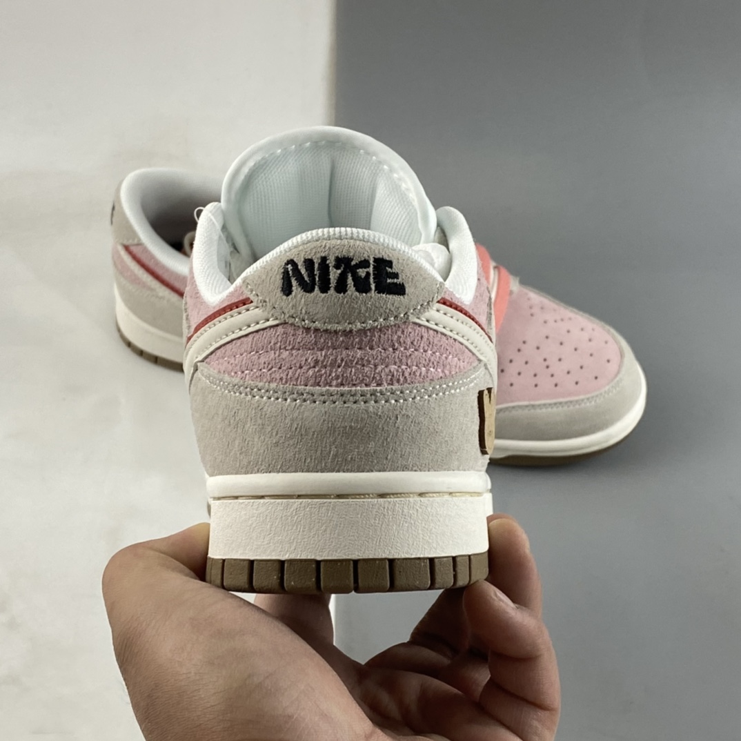 P260 Nike SB Dunk Low SE”85 Double Swoosh/Grey/Pink/Rabbit” 扣篮系滑板板鞋DO9457-110