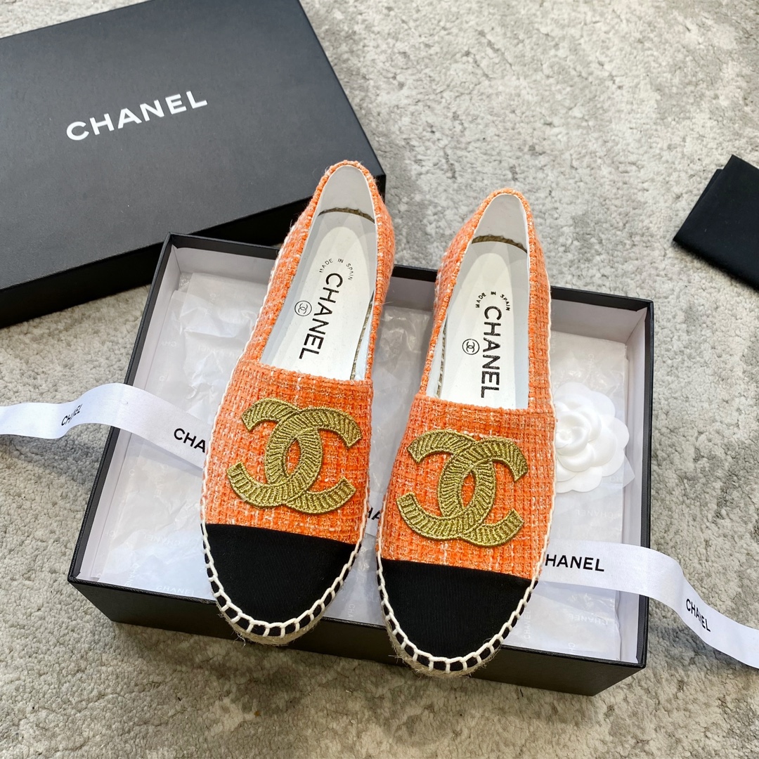 CHANEL espadrilles klassiek combinatie van stof en leer geïmporteerde stof boetiekgeitenleer geschikt voor thuis en op reis