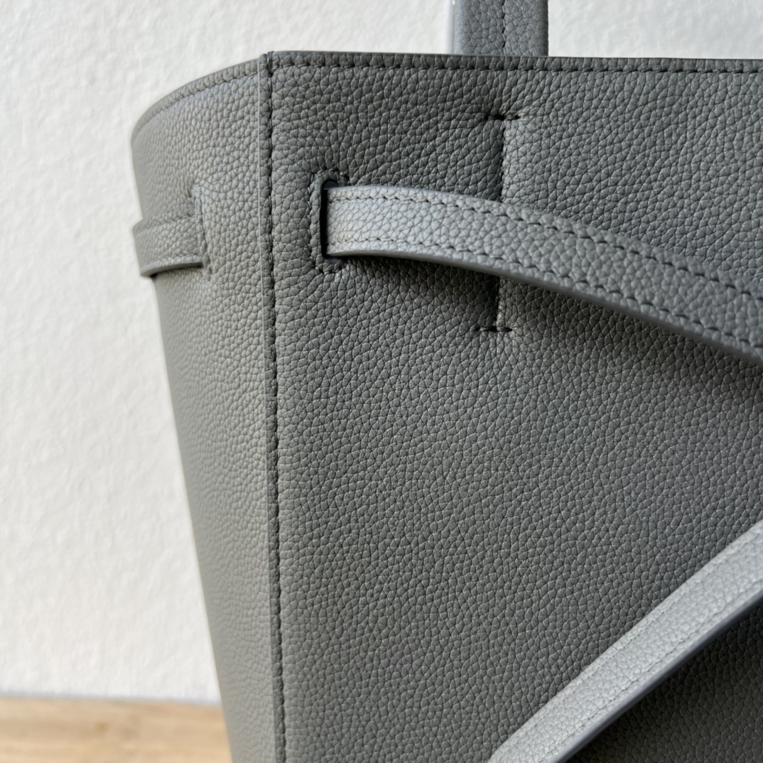 Cabas水桶バッグ｜柔らかい手触りとシンプルなデザイン