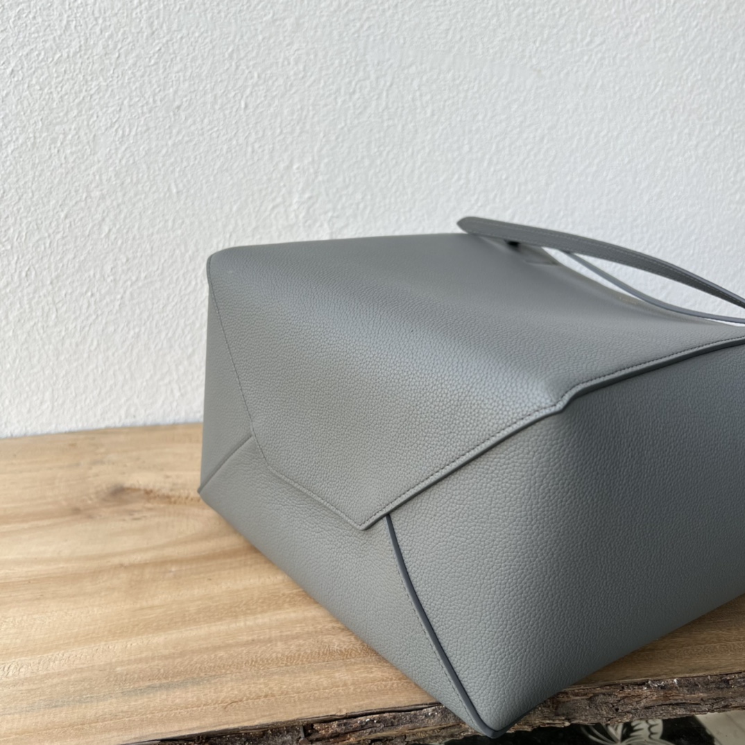 Cabas水桶バッグ｜柔らかい手触りとシンプルなデザイン