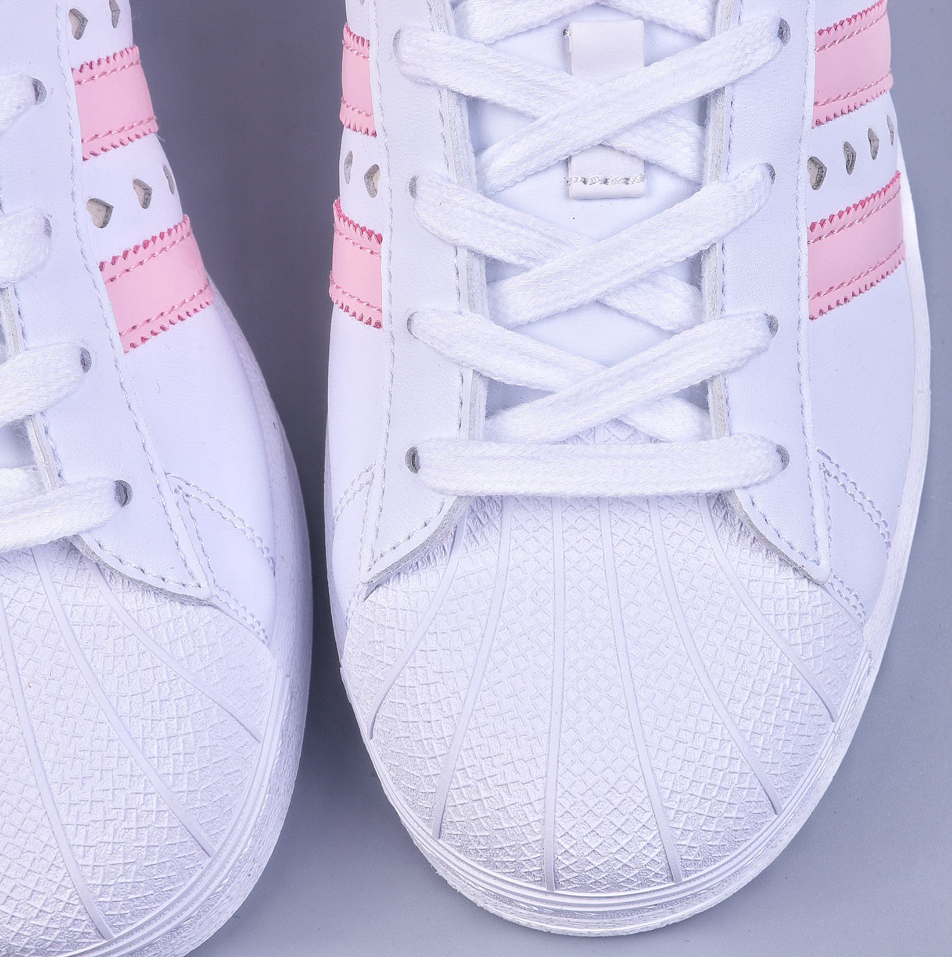 Adidas originals Superstar white and blue shell toe Valentine's Day low-top sneakers IE6976