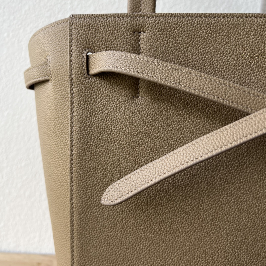 Cabas系水桶バッグ - シンプルでスタイリッシュなデザイン