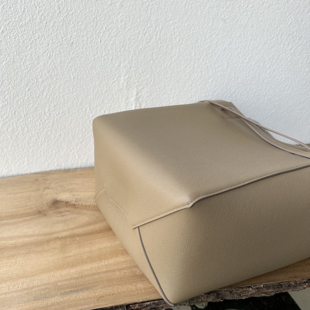 Cabas系水桶バッグ - シンプルでスタイリッシュなデザイン