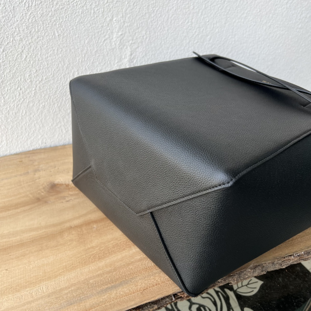 Cabas系水桶バッグ - シンプルでおしゃれなデザイン