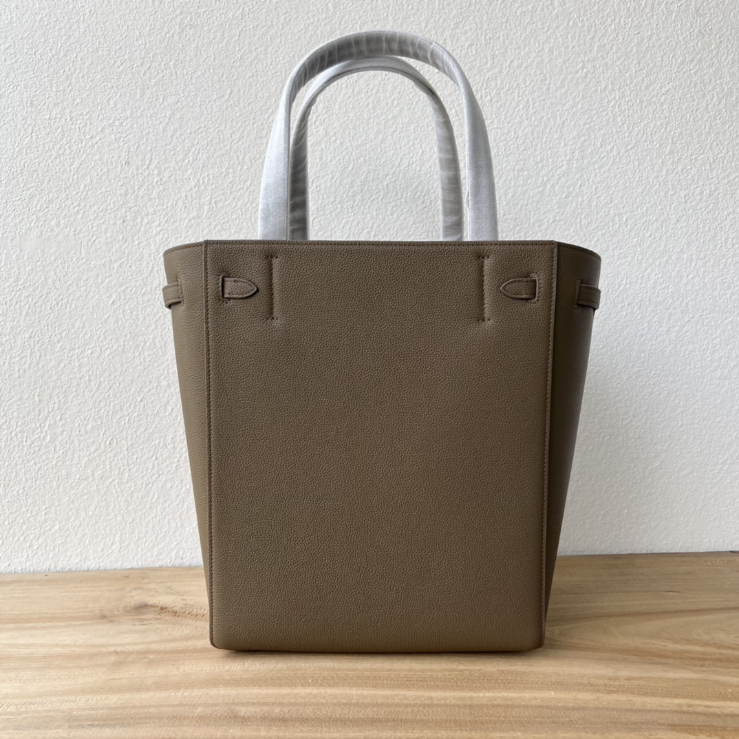 Cabas系水桶バッグ - 上質な手触りとシンプルなデザイン