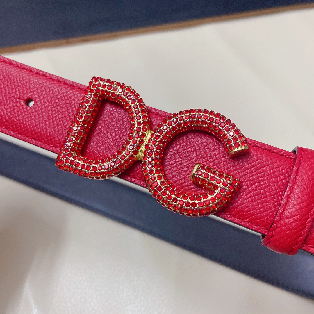 D&G杜嘉班纳双面小牛皮腰带点缀DG