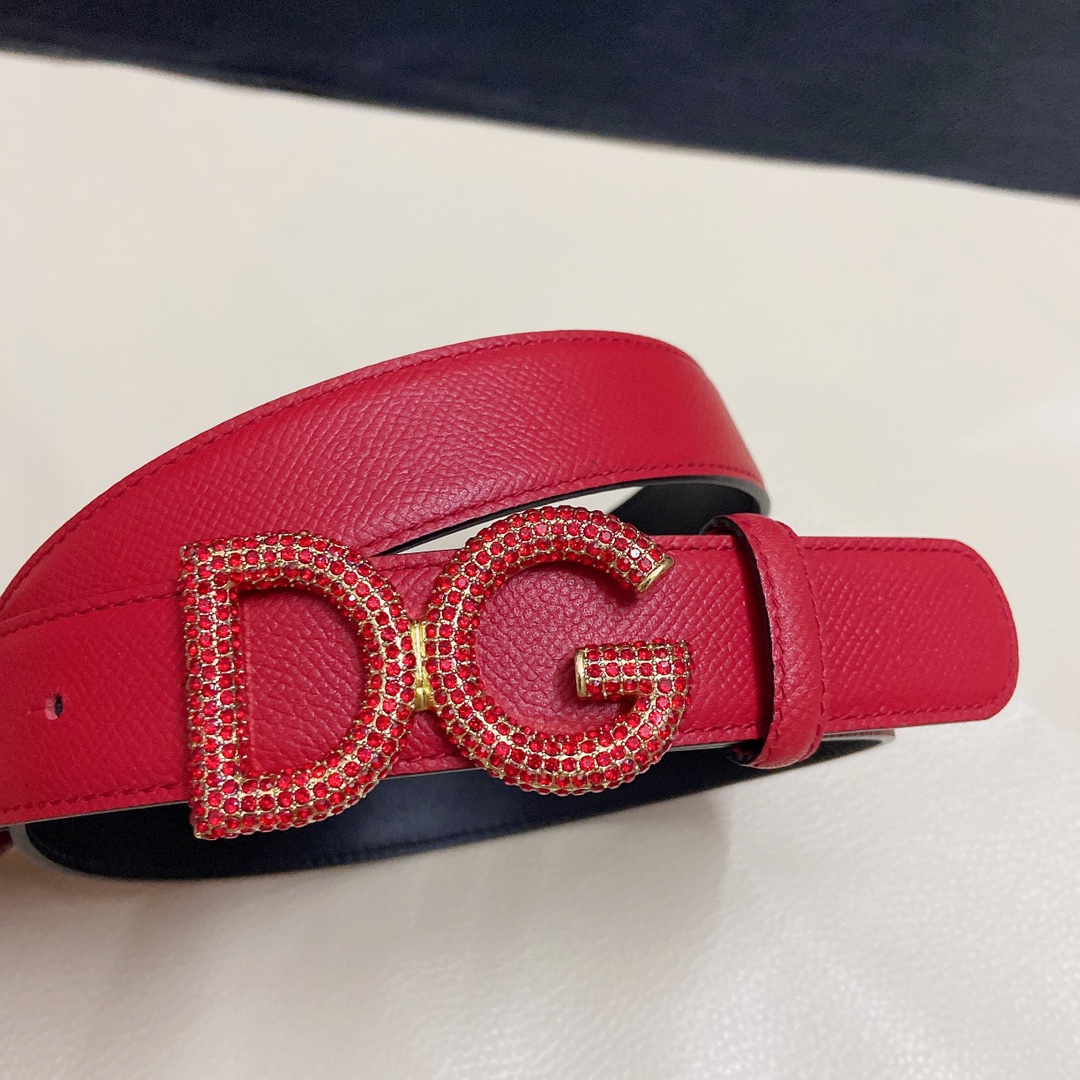 D&G杜嘉班纳双面小牛皮腰带点缀DG