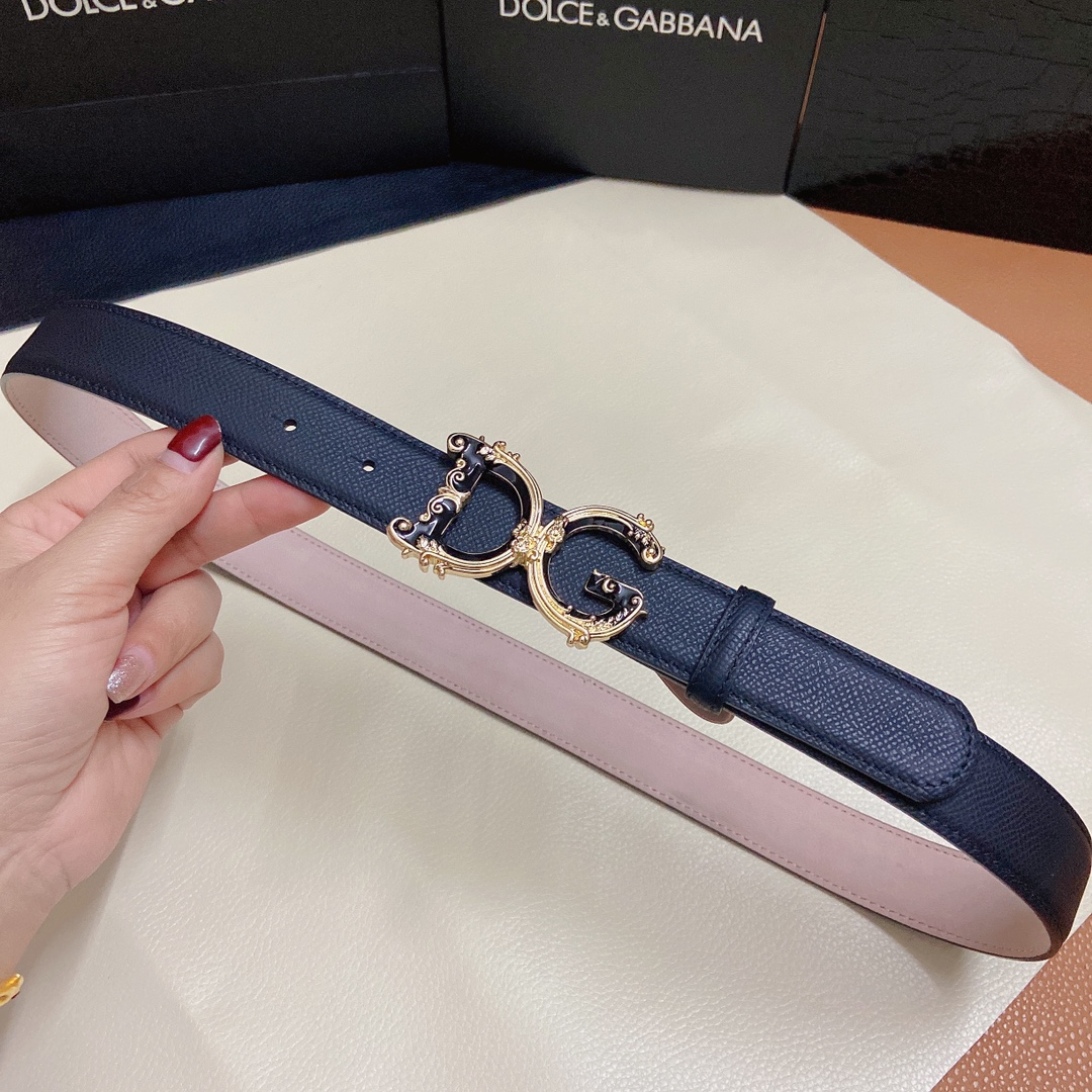 D&G杜嘉班纳双面小牛皮腰带点缀DG