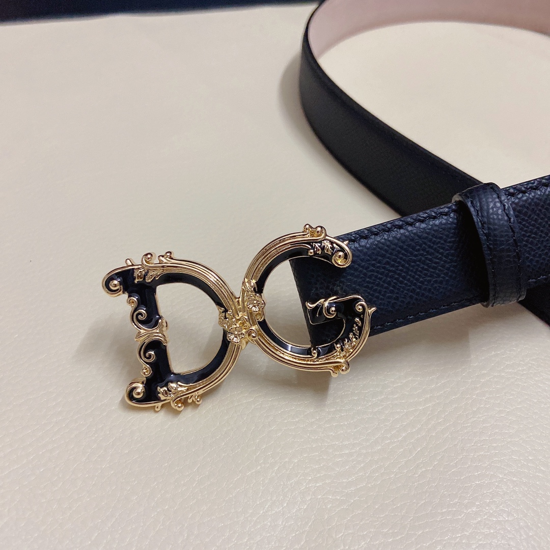 D&G杜嘉班纳双面小牛皮腰带点缀DG