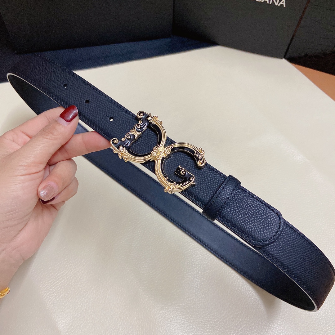 D&G杜嘉班纳双面小牛皮腰带点缀DG
