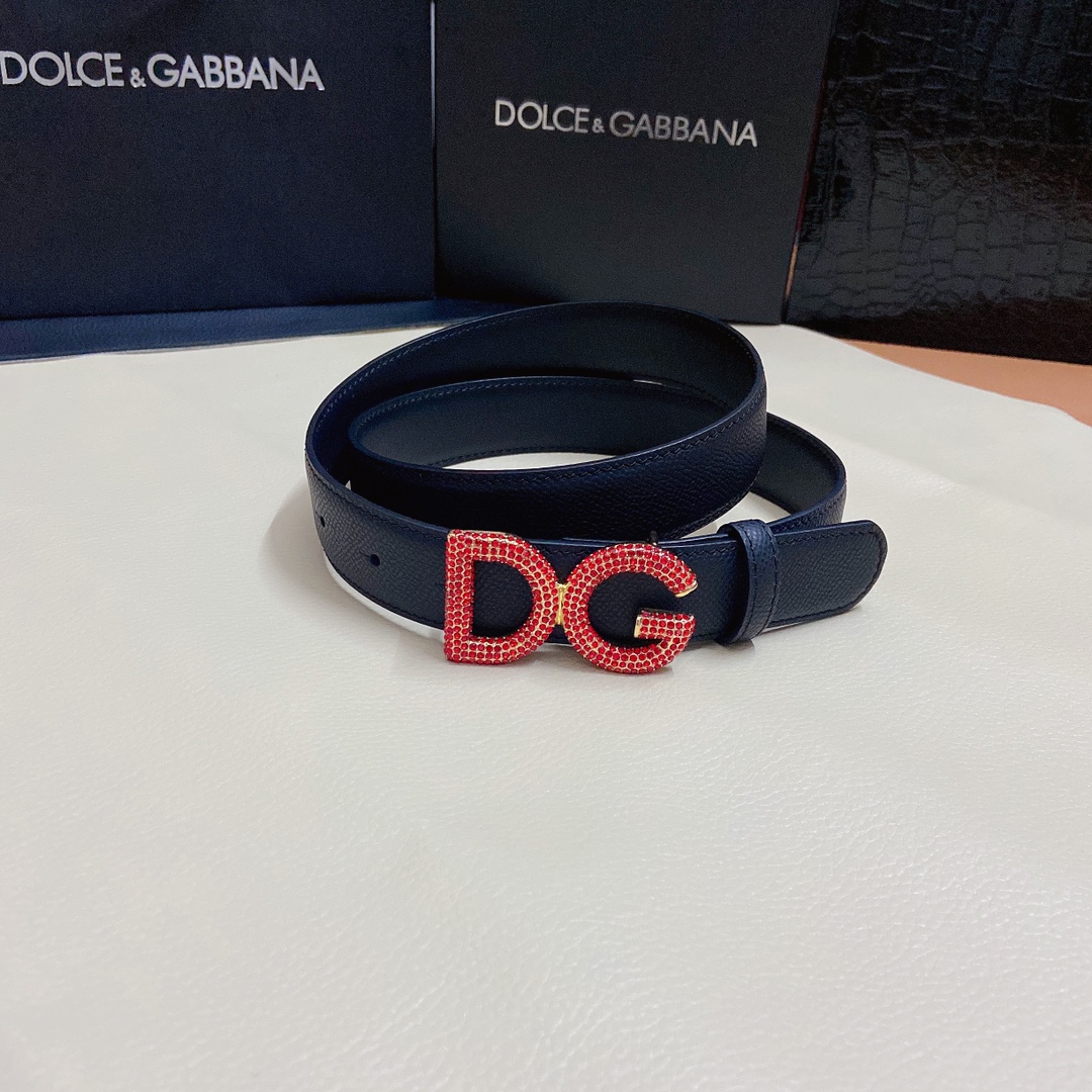 D&G杜嘉班纳双面小牛皮腰带点缀DG