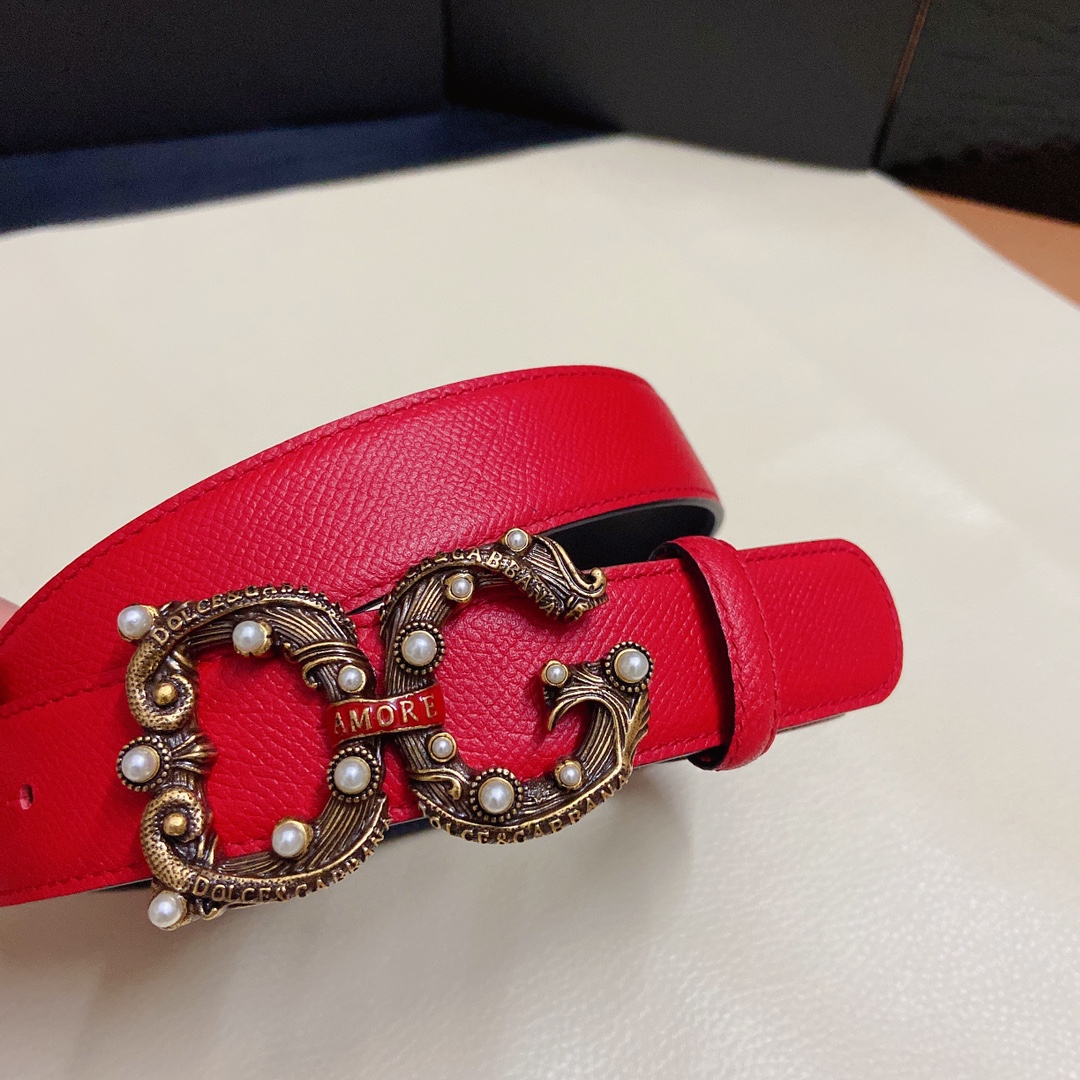 D&G杜嘉班纳双面小牛皮腰带点缀DG