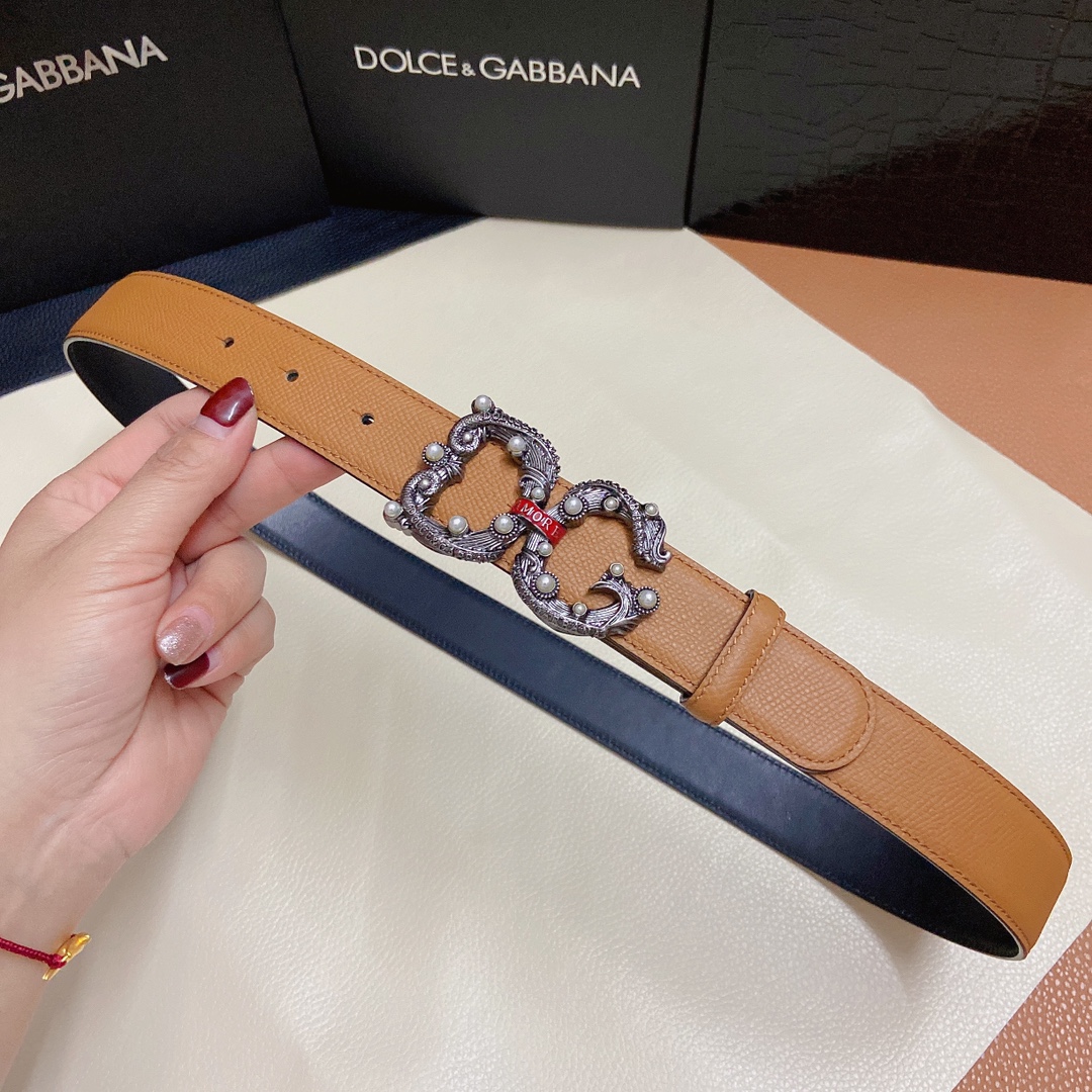 D&G杜嘉班纳双面小牛皮腰带点缀DG