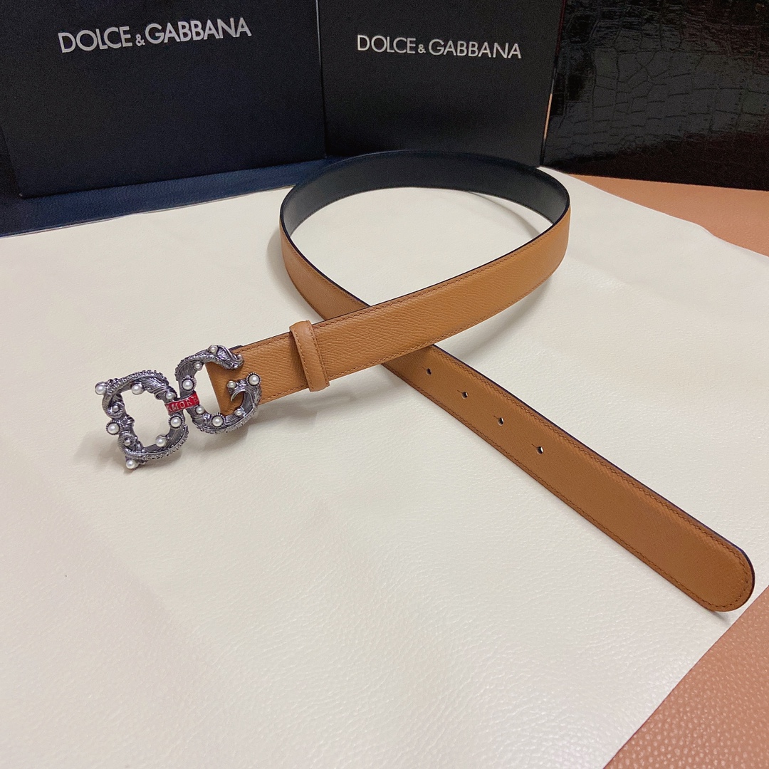 D&G杜嘉班纳双面小牛皮腰带点缀DG