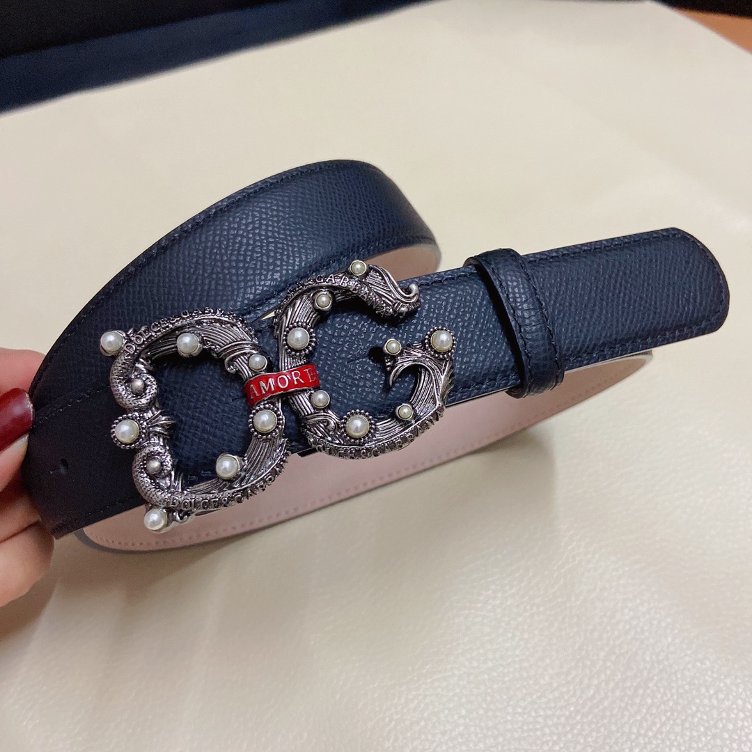 D&G杜嘉班纳双面小牛皮腰带点缀DG