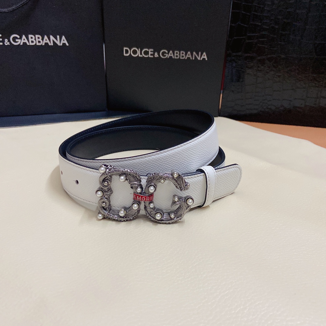 D&G杜嘉班纳双面小牛皮腰带点缀DG